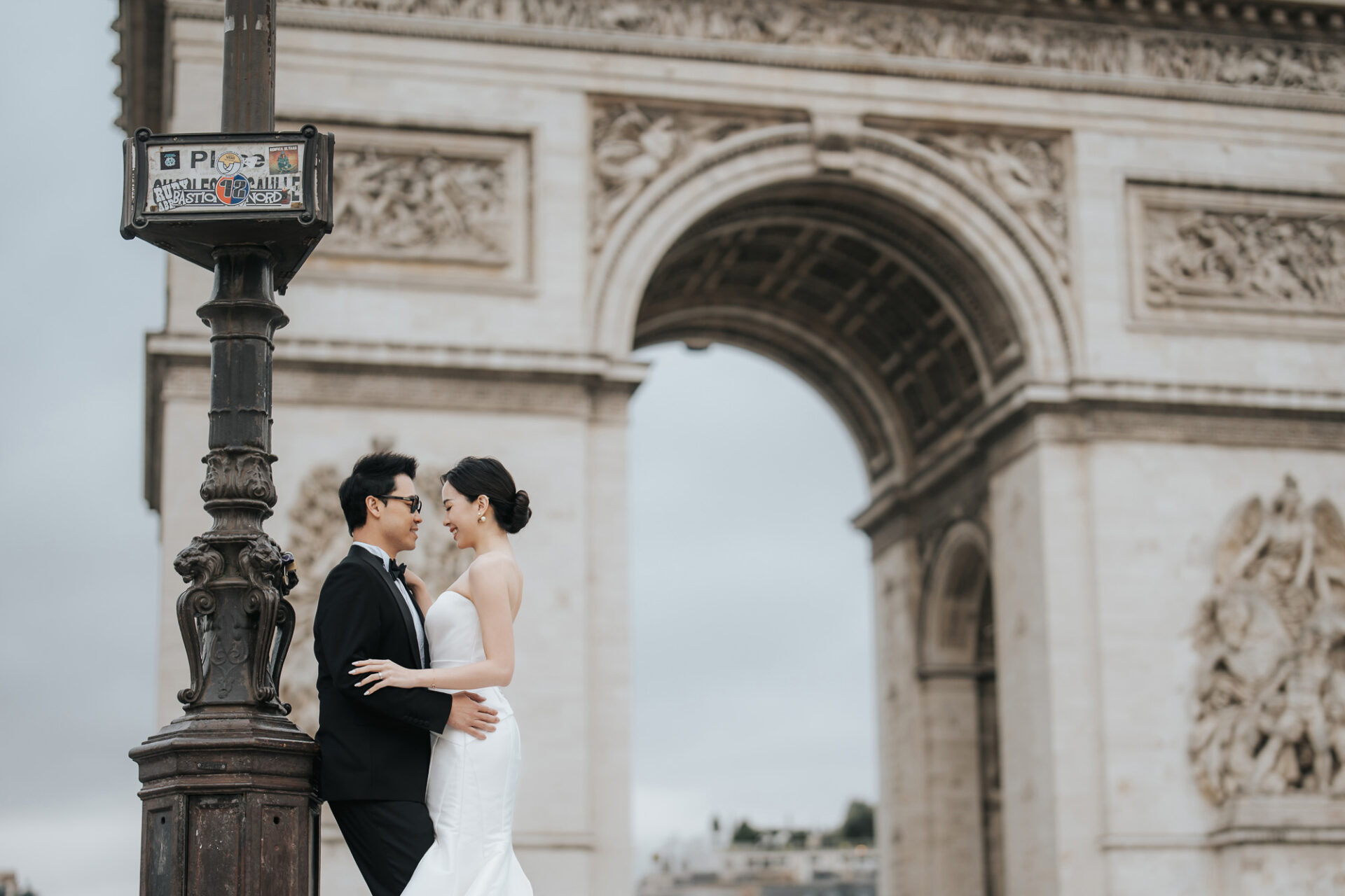 Pre-Wedding Photo & Video Shoot in Paris Pre-Wedding Photo & Video Shoot in Paris